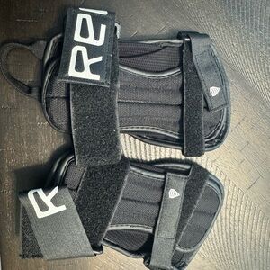 RED Protection Adult Wrist Guards L (Level 2 Protection)